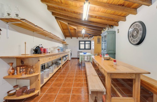 Santo da Serra House | Quinta dos Abutitos