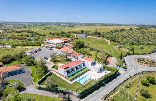 Almodovar e Graca dos Padroes House | Quinta Solar da Portela