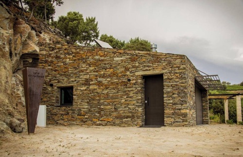Bomfim Villa | Quinta Vale das Papas, Vineyard House at Douro Valley