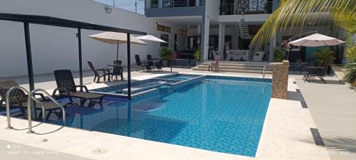 Carmen de Apicala House | Quinta Villa Luna