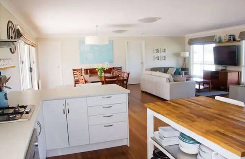 Fish Creek House | Quintana - family friendly retreat