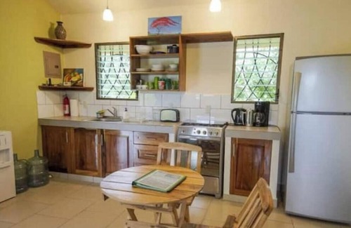 Aserradores House | Quintas Calalas-4BD/4BA Short Walk to Beach & Surf