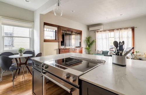 Kerns House | Quintessential 2BR Craftsman