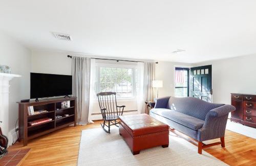 Falmouth House | Quintessential Cape Cod Vacation