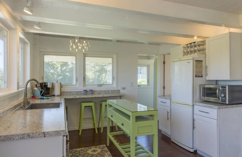 Pupukea Apartment | Quintessential Cottage at Sunset Beach!~!