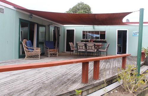Mahia House | Quintessential Family Bach at Mahanga Beach