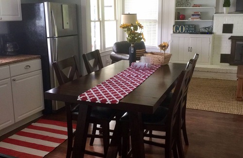 Geneseo Cottage | QUINTESSENTIAL FINGER LAKES COTTAGE! CHARM ABOUNDS IN THIS COZY LAKEFRONT GEM!