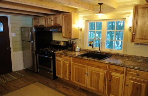Mount Vernon Cabin | Quintessential Lakefront Cottage with Amazing Views!