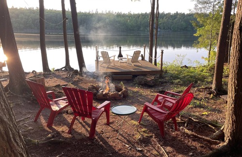 Weeks Mills Cabin | Quintessential Maine cabin w/private waterfront