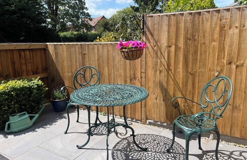 Holt Cottage | Quirky Bolthole in Blakeney for 2?parking,patio,quiet & close to Quay,pub & shop