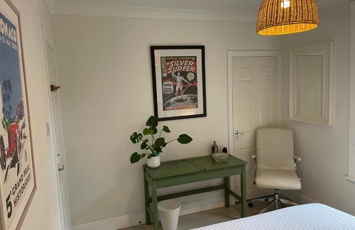 Southampton House | Quirky Edwardian/Retro Hideaway