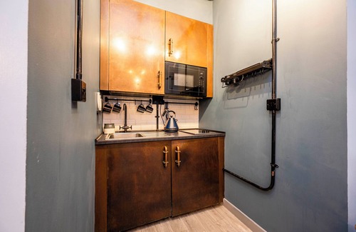 Camberwell Green Apartment | Quirky Harry Potter Themed Family Studio Apartment