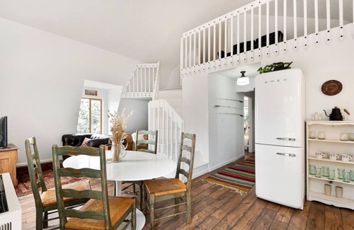 Bailey House | Quirky Mountain Getaway
