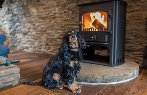 Staveley Villa | Quirky Retreats - The Barn