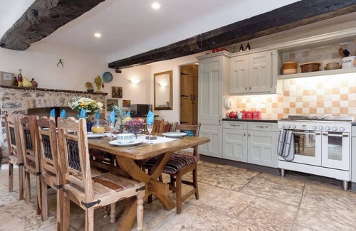 Axbridge House | Quirky, Spacious Old Angel House, Nr Cheddar/Bristol/Bath