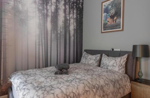 Fortune Green Apartment | Quirky, Vintage 2 bed flat