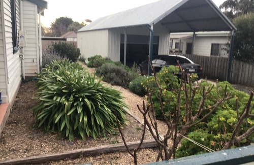 Port Albert Cottage | Quite cosy Cottage close to Port. Pet friendly