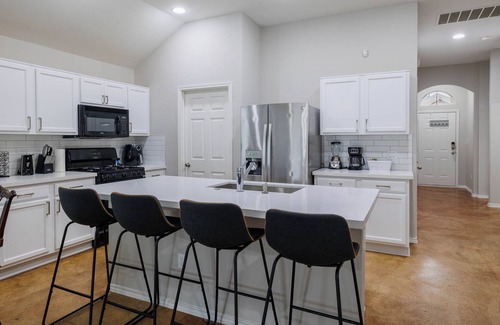 Austin House | Quite house near everything