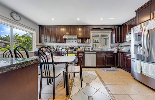 Richmond House | Quite House near Vancouver Airport