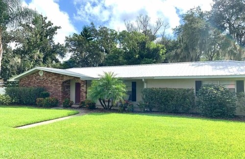 Florida South Atlantic Coast House | Quite private lake neighborhood! Fish, Golf, 18 mi to Sebring Intl Raceway.