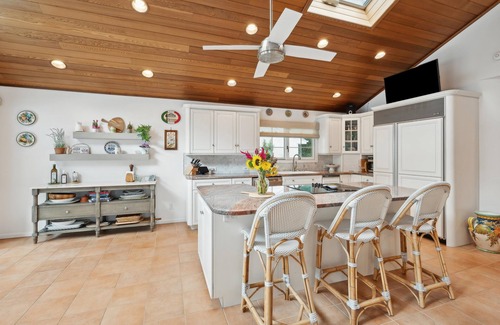 Quogue House | Quogue Village Contemporary with Pool, Spa, & Har-Tru Tennis Court