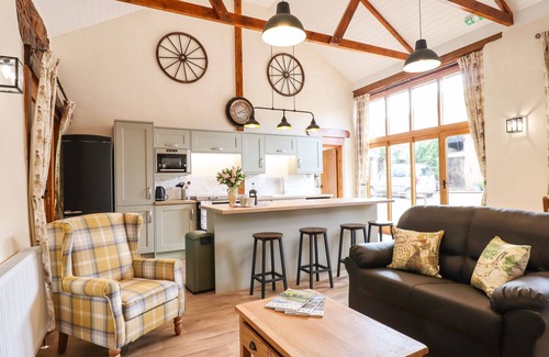 Christchurch Cottage | QUOIT X BARN, pet friendly, with open fire in Bampton, Devon