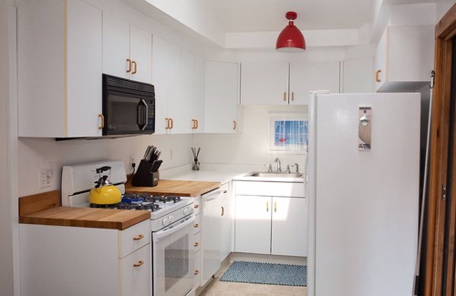 Charlestown House | Quonnie /Charlestown 3 Bedroom Beach House with Private Beach Access
