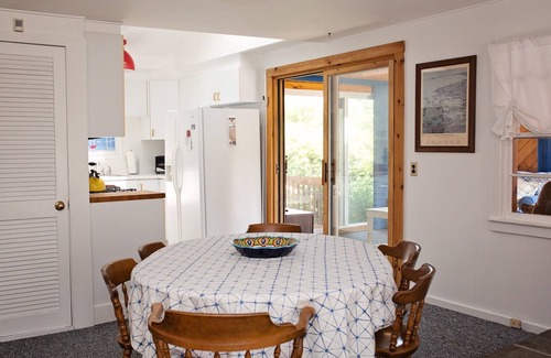 Charlestown House | Quonnie /Charlestown 3 Bedroom Beach House with Private Beach Access