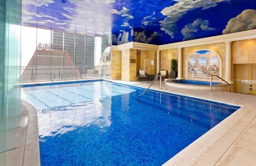 Auckland Central Business District Apartment | QV Stays Luxury Suite with Views Galore