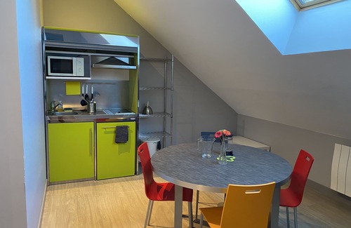 Alleuze Apartment | Résidence Apparten Ville Appartement 5 Personnes