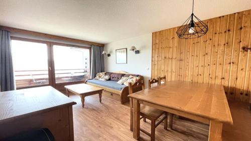 Puy-Saint-Vincent Apartment | Résidence Dame Blanche - DBA318 - APPT 1 CHAMBRE + CABINE - BALCON - 6 PERSONNES - Secteur 1800 MAE-4664