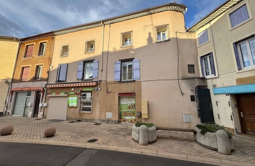 Pont-du-Chateau Apartment | Résidence de la Place