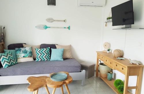 Grand-Bourg Apartment | Résidence Kawann plage & piscine - Toumalacai 249