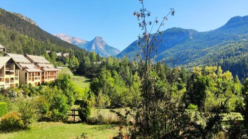 Vallouise-Pelvoux Apartment | Résidence La Garance - Agréable Appartement de montagne 4/5 pers MAE-0554