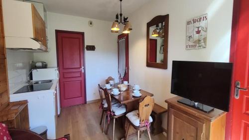 Vallouise-Pelvoux Apartment | Résidence Le Palatin - CHALEUREUX APPARTEMENT AU PIED DES PISTES - 4/6 PERS MAE-3484