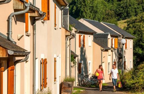Saint-Geniez-d'Olt Apartment | Résidence Le Village Goélia