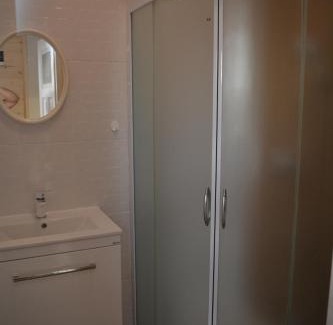 Faszcze Cabin | RÓŻANY ZAKĄTEK