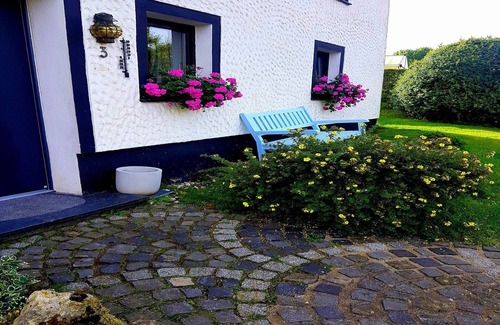 Auw bei Prum House | Rühlen: Schneifel Escape