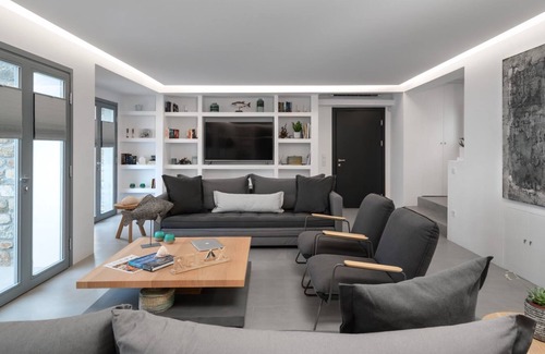 Plintri Villa | R 3169 Villa Floris With Dishwasher.iPad & Laundry facility,