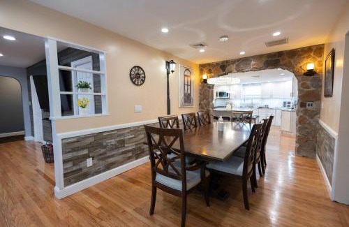 Greenville House | R&C Getaway
