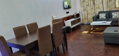 Cathedral Hill Apartment | R.KAWIMBE FURNISHED APARTMENTS