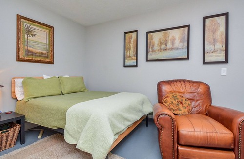 La Porte Apartment | R&R in Comfort