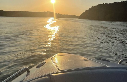 Bernice House | R&R On Beautiful Grand Lake!