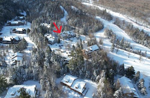 Bretton Woods Villa | R18 Affordable Ski-in Ski-out Bretton Woods Townhome mountain views