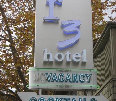 Guerneville Hotel | R3 Hotel LGBTQIA All Welcome Adults Only