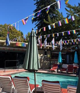 Guerneville Hotel | R3 Hotel LGBTQIA All Welcome Adults Only