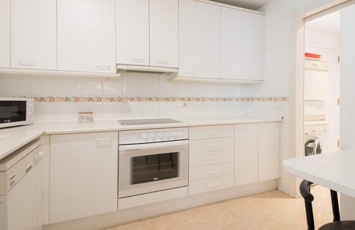 Comarruga Villa | R5 Five-bedroom villa for rent in Comaruga, Costa Dorada