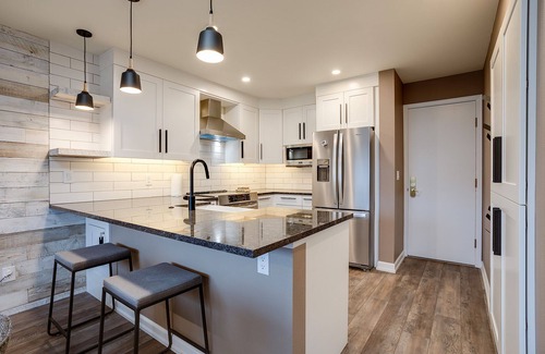 Steamboat Springs Condo | RA511 | Recently Remodeled | Modern Interior | Winter Shuttle | Pool and Hot Tub