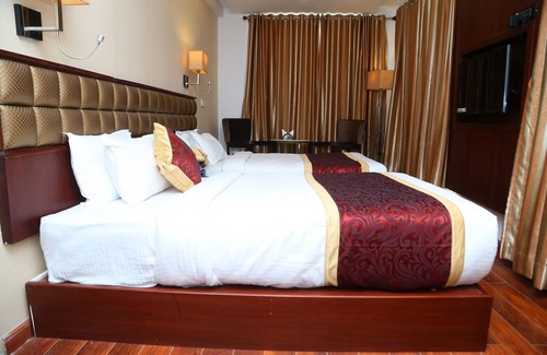 Pallavaram Hotel | Raaj Bhaavan Clarks Inn Chennai