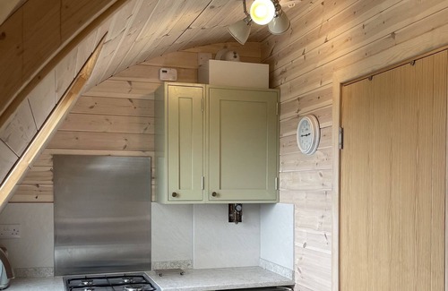 Coalbrookdale House | Rabbit Pod - Spacious Glamping pod with 2 bedrooms